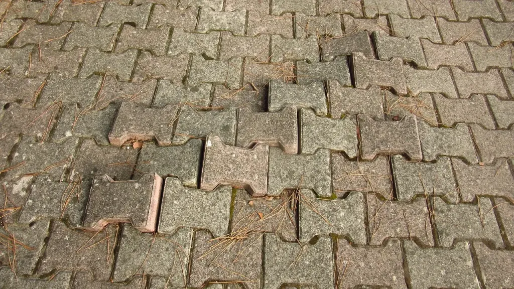 37904